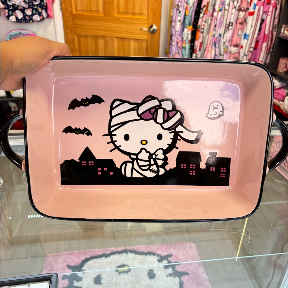 Hello kitty halloween oven baking dish!